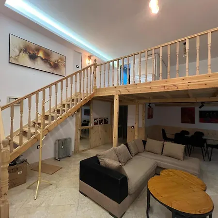 Sun Hill Oasis *